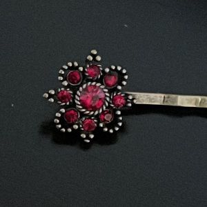 NWOT Monet antique gold and garnet cz flower hairpin